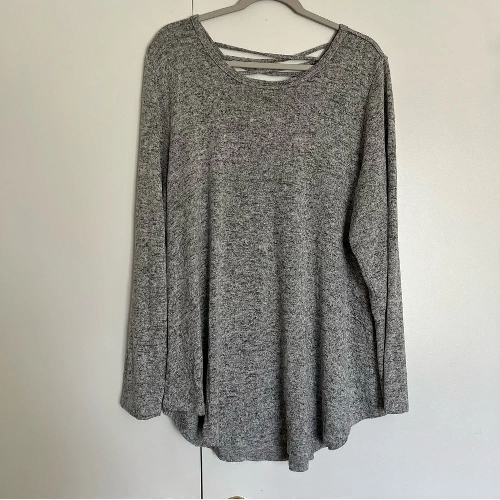 Torrid Heather Gray Long Sleeve Sweater Crisscross Back Detail size 2